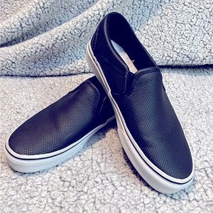 Slip On vans perforated black size women’s 8